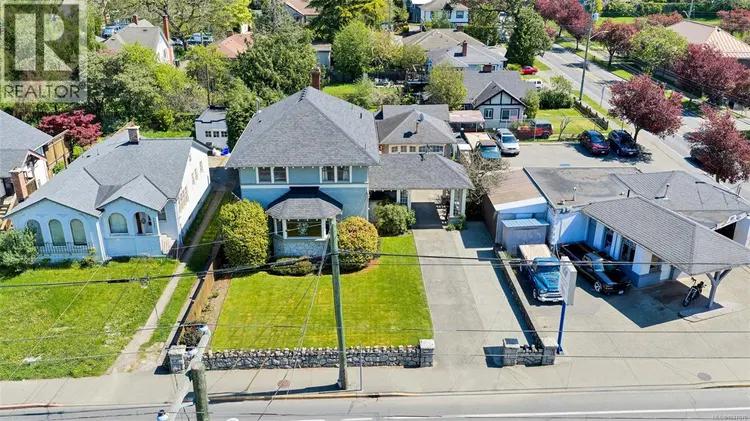 Photo 1 of 99 at 3107 Quadra Street