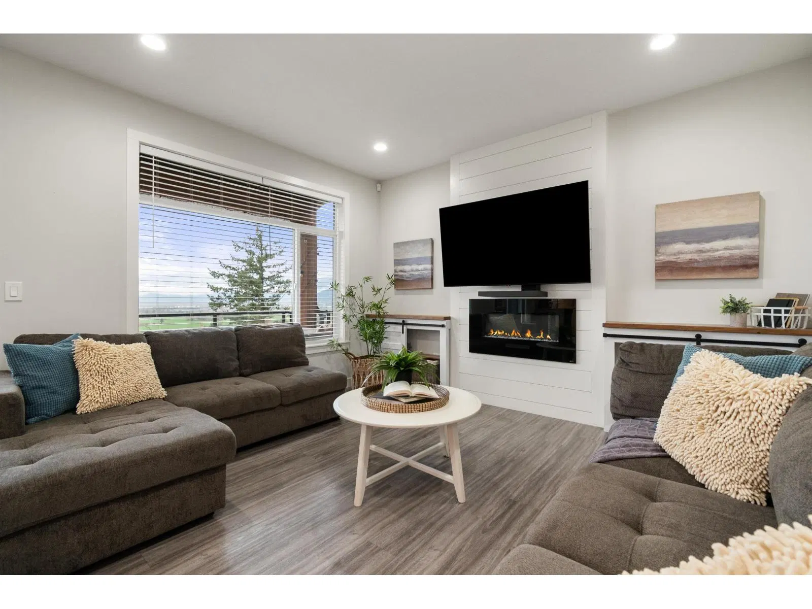 Photo 2 of 40 at #22 – 6262 REXFORD Drive