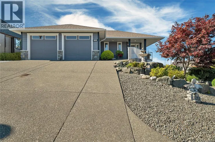 Photo 2 of 63 at 2962 Pacific View Terrace