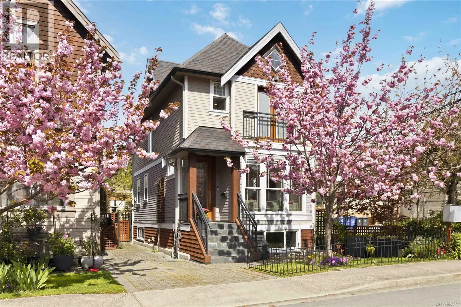 #4 – 508 Pendray Street
