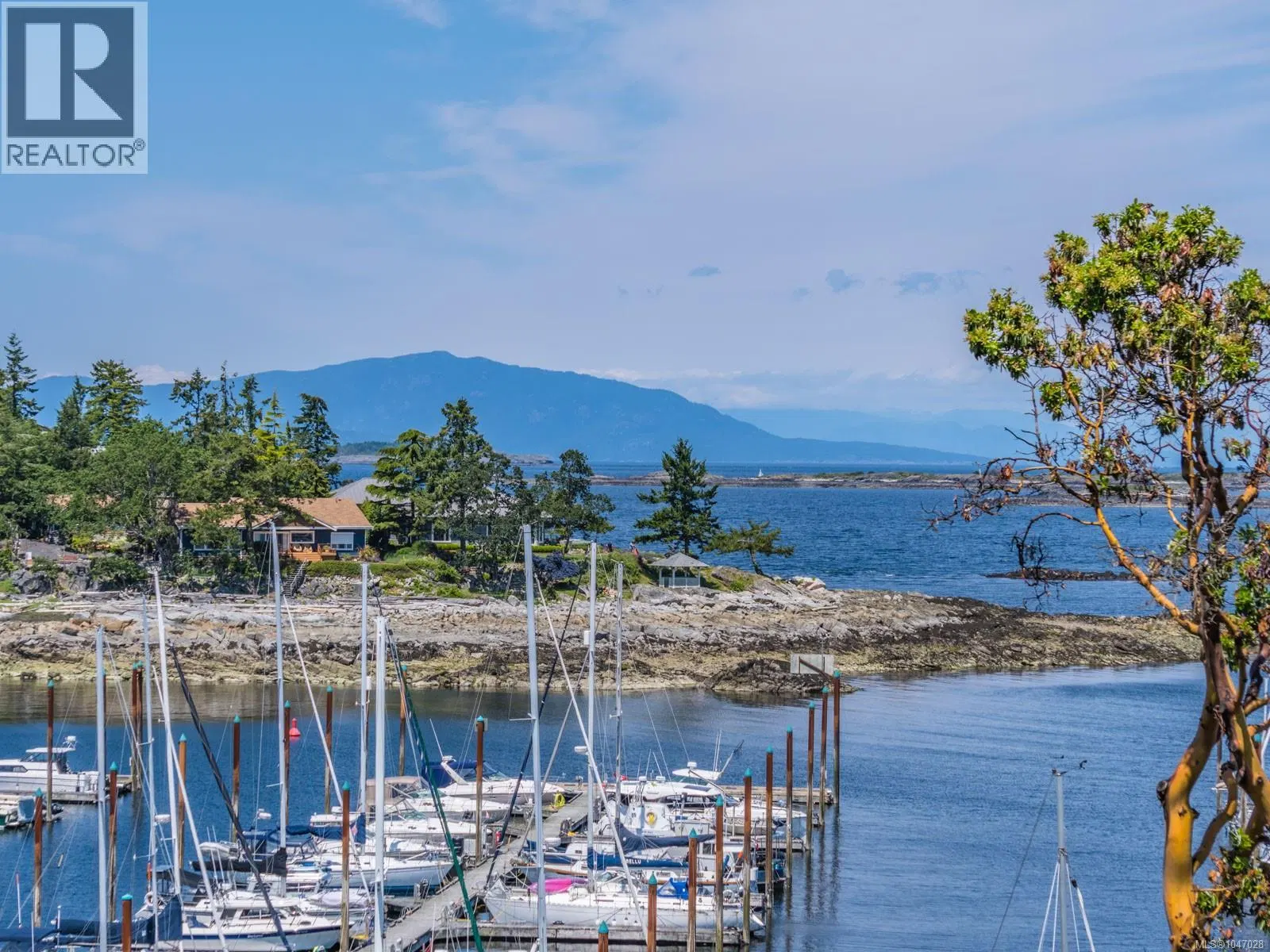 Photo 1 of 43 at #404 – 3555 Outrigger Road