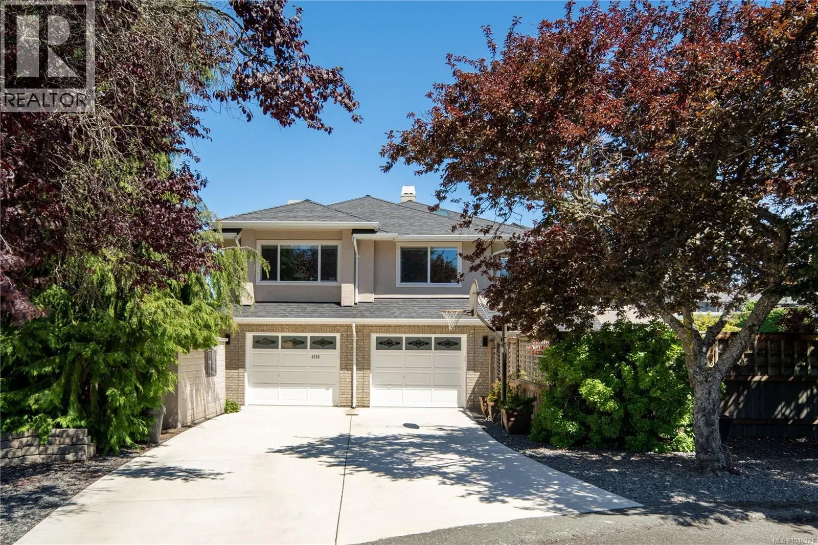 Photo 3 of 66 at 4596 Bonnieview Place