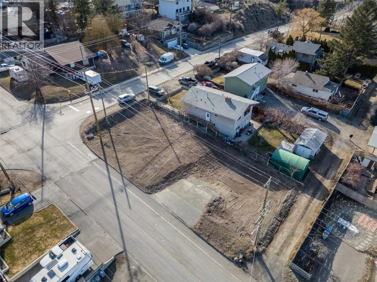 Photo 5 of 11 at 64 Centre Avenue