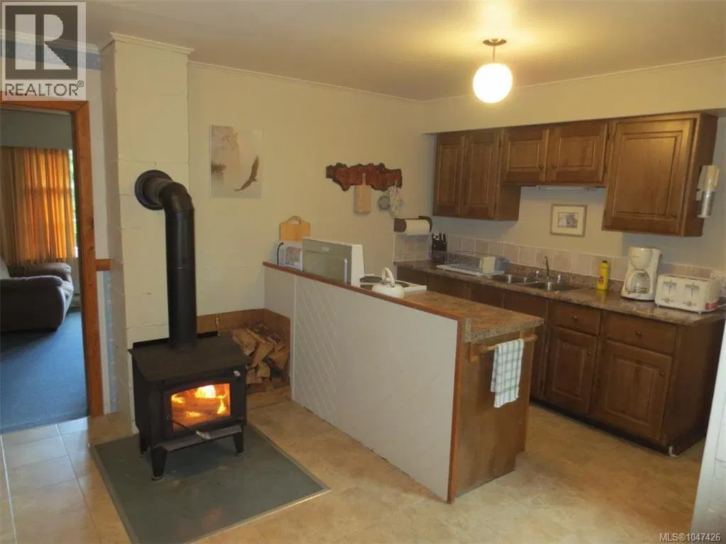 Photo 5 of 51 at 17002 Wickanninish Road