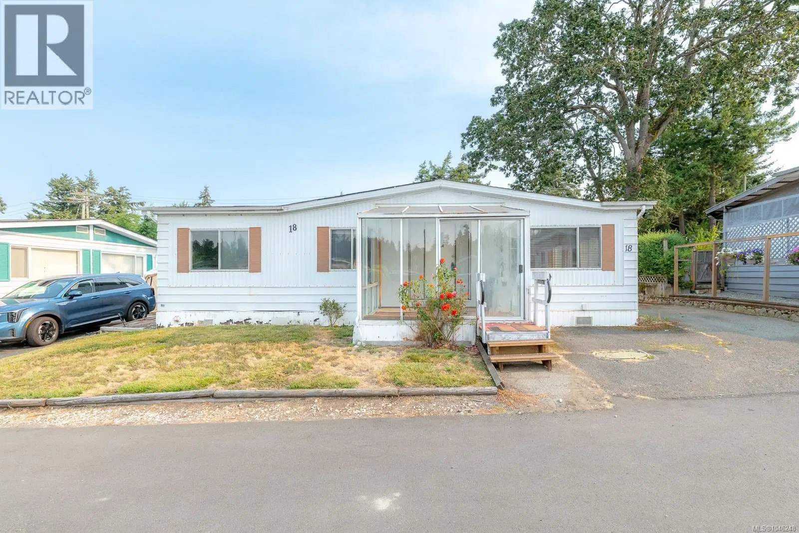 #18 – 158 Cooper Road