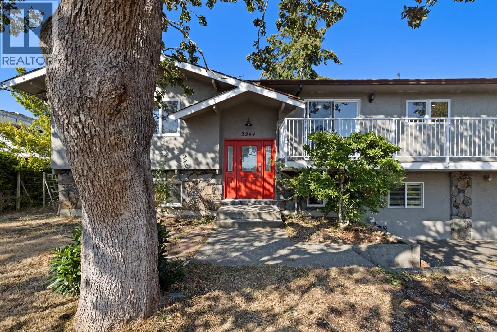 Photo 1 of 75 at 3944 Circle Drive