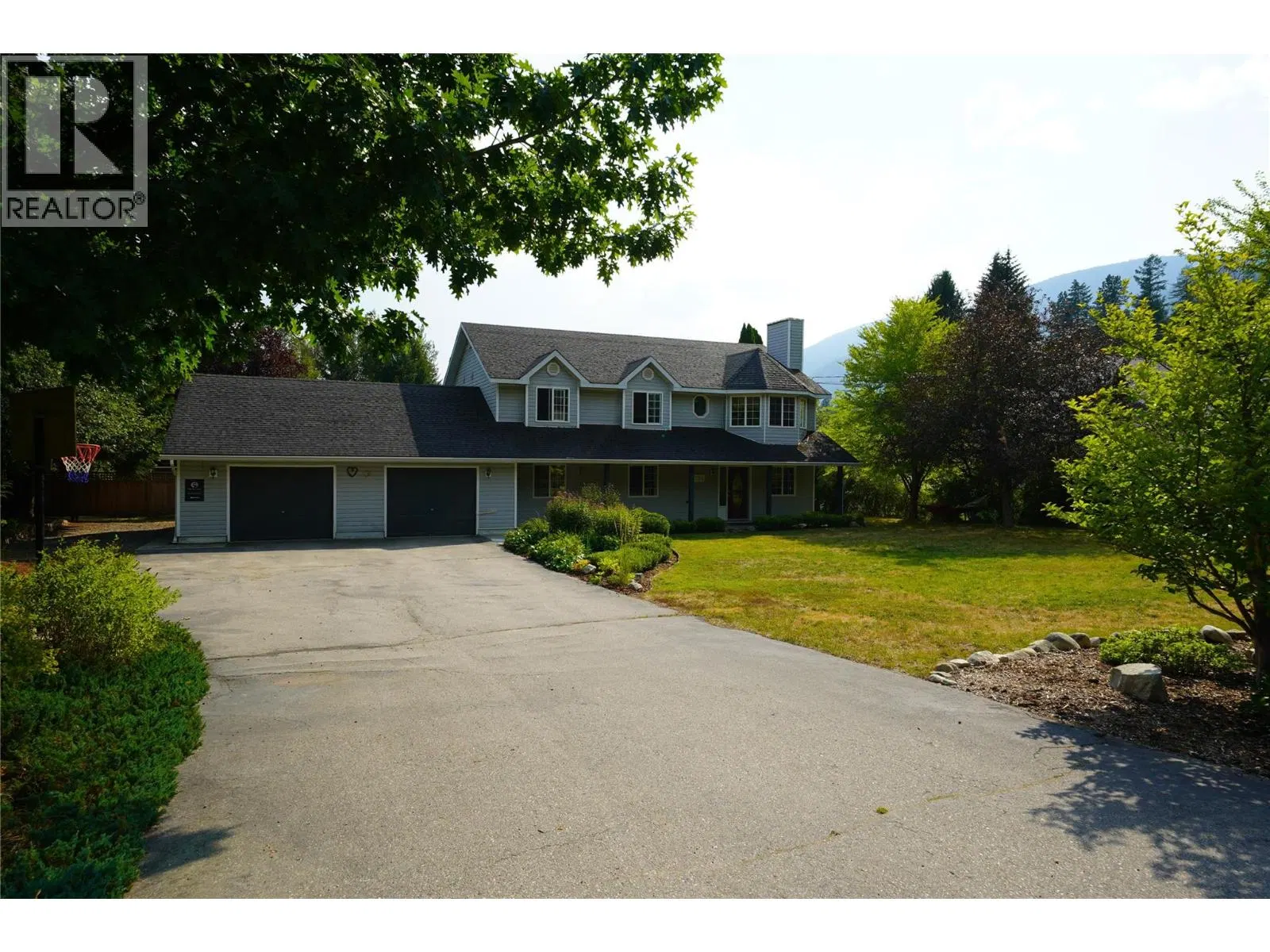Photo 1 of 99 at 2774 Waite Road