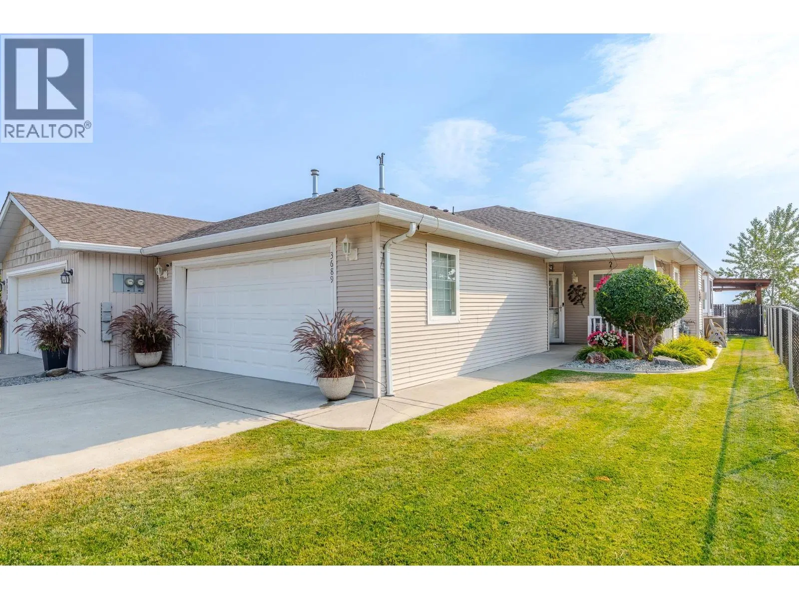 Photo 1 of 40 at 3689 Morningside Drive