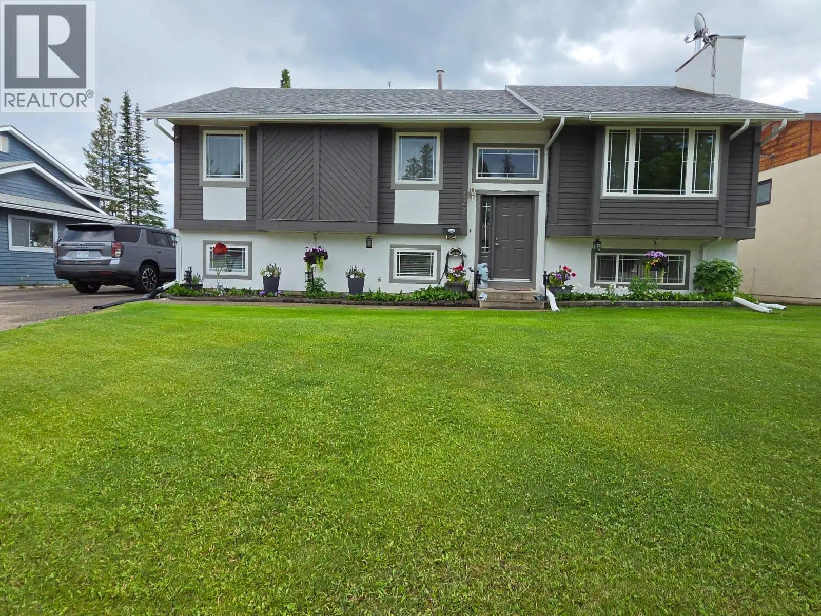 144 Chamberlain Crescent