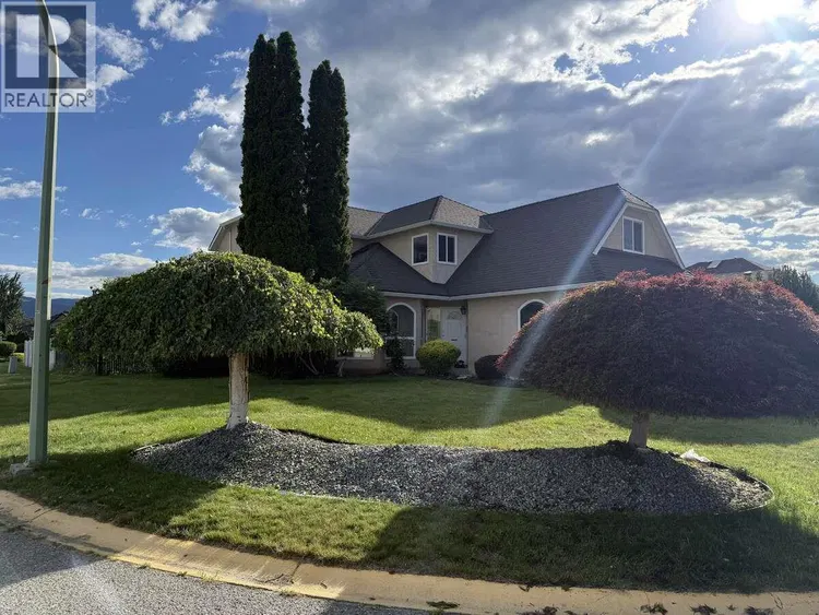 Photo 4 of 51 at 877 Springside Court
