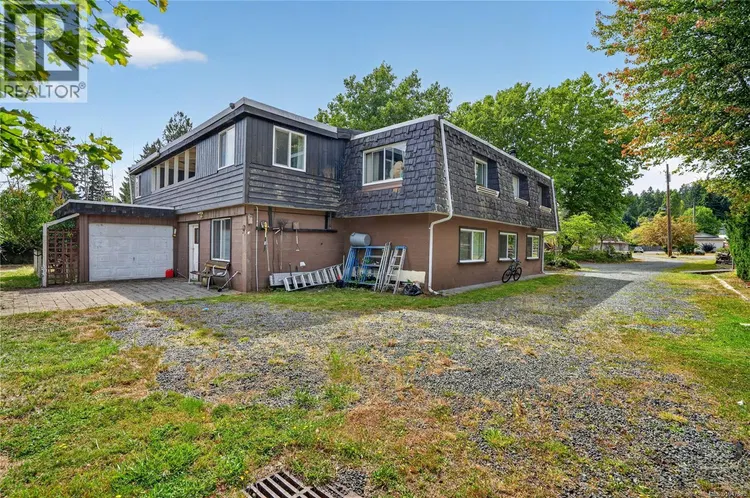 Photo 5 of 68 at 5633 STRICK Road