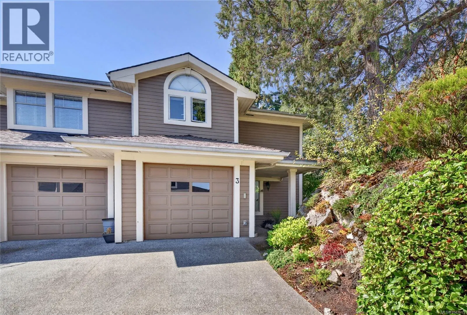 Photo 1 of 49 at #3 – 111 Fulford-Ganges Road