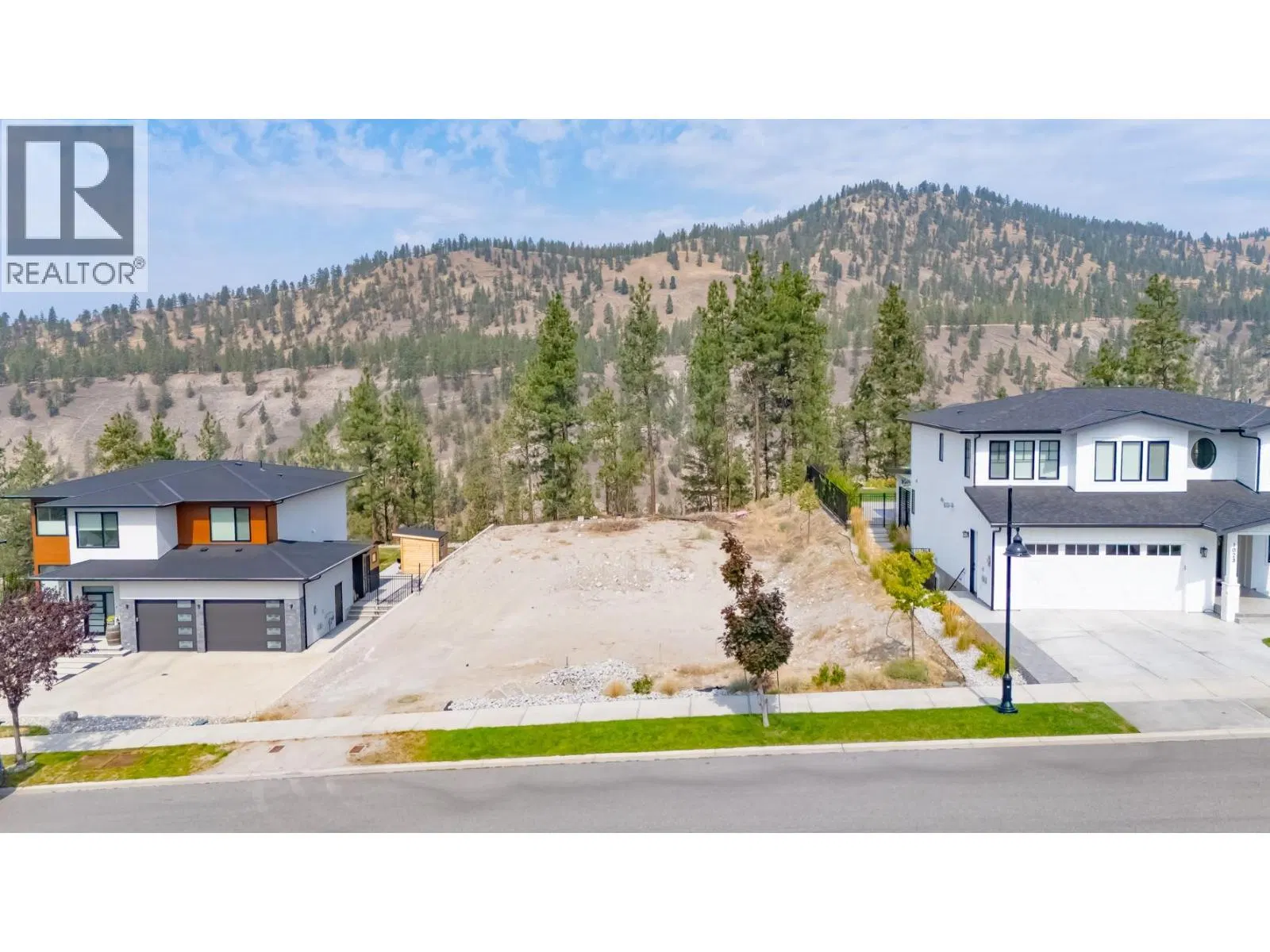 Photo 4 of 21 at 1029 ANTLER Drive