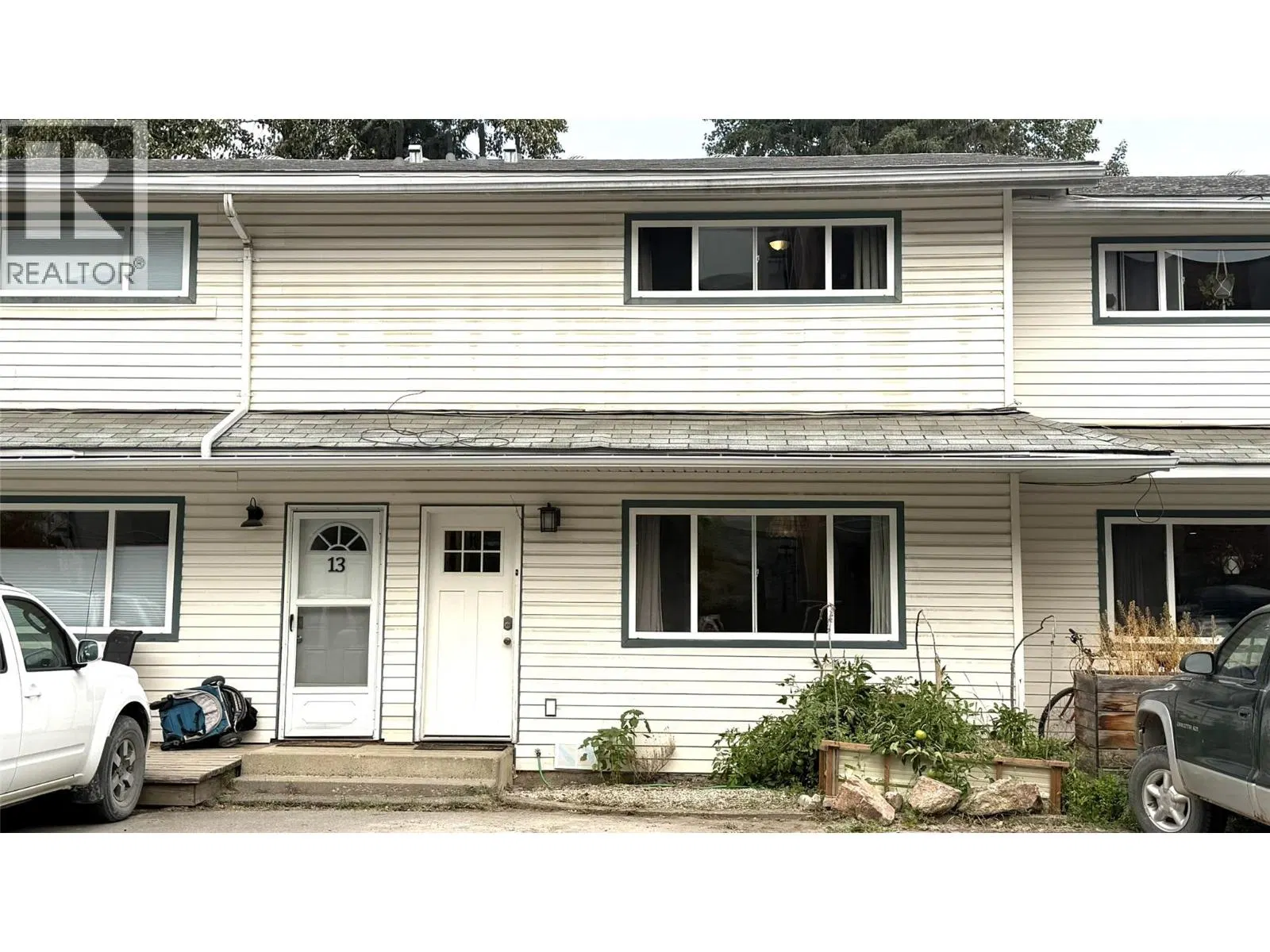 #14 – 400 5TH  S Avenue