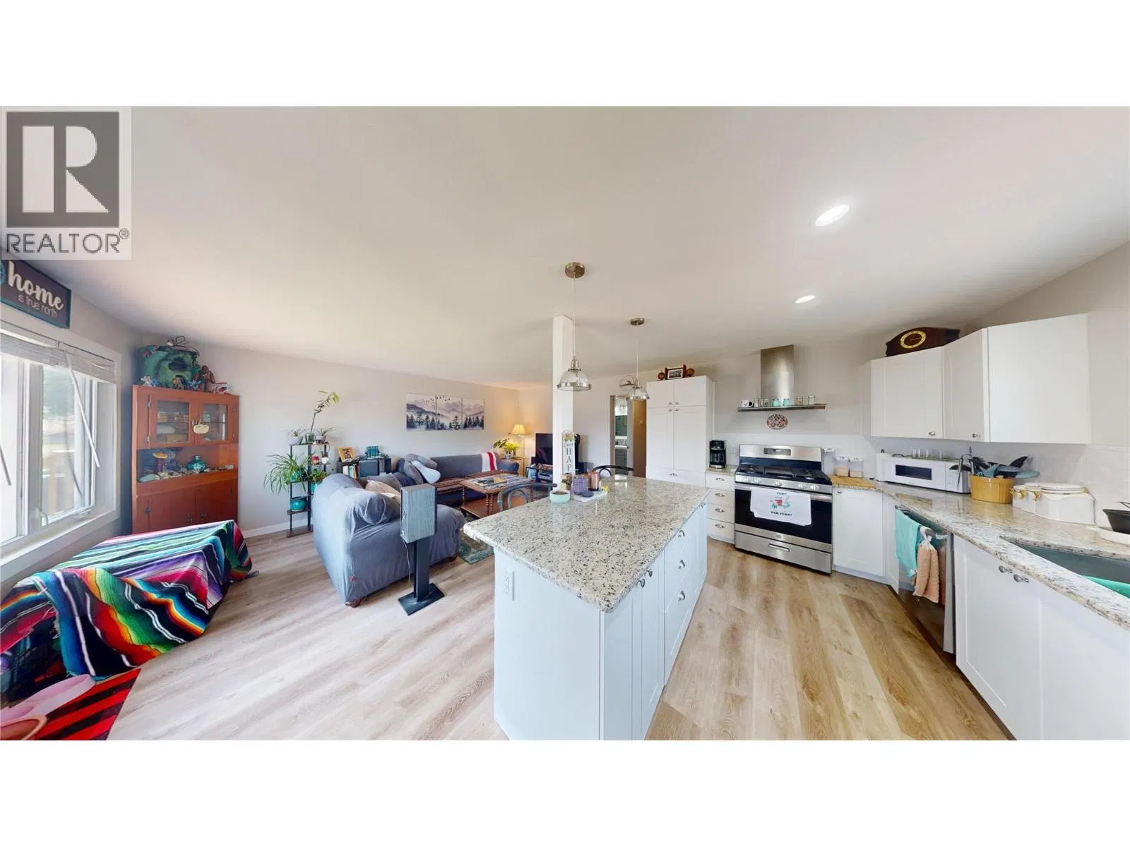 Photo 5 of 17 at 227 19th Avenue