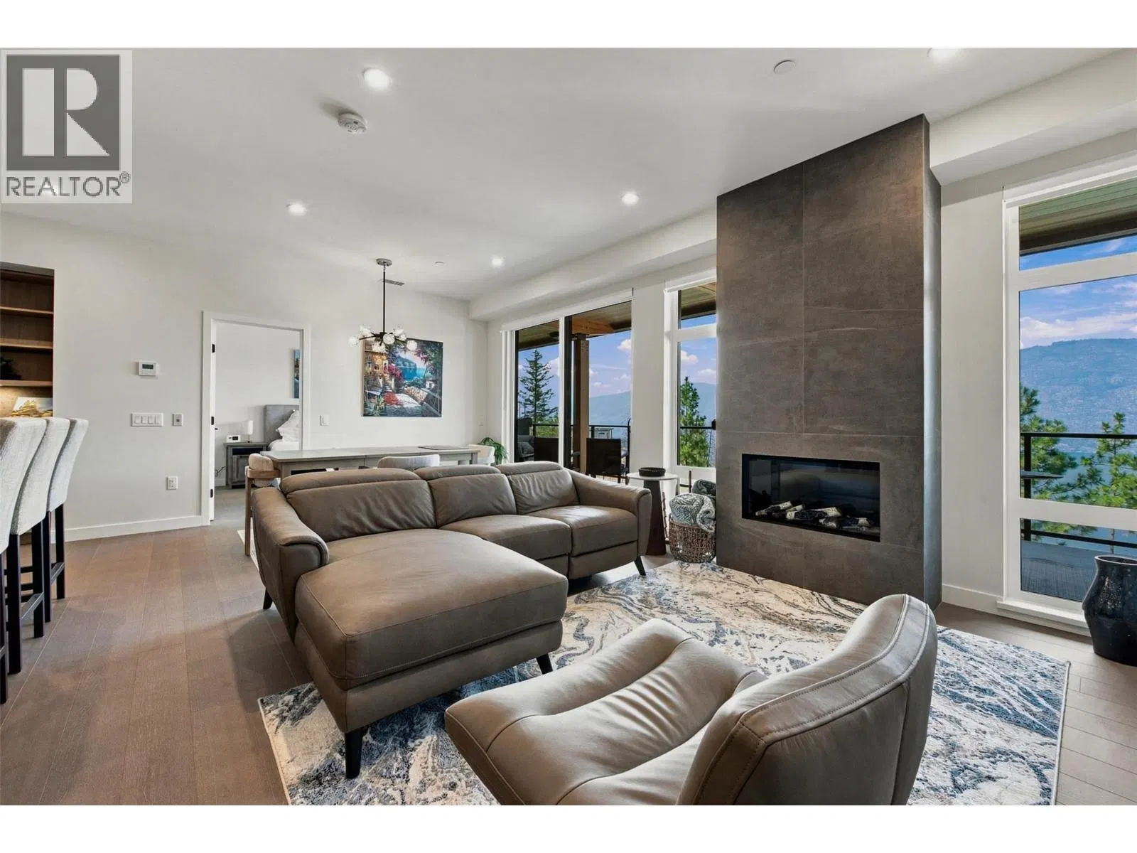 #307 – 9652 Benchland Drive