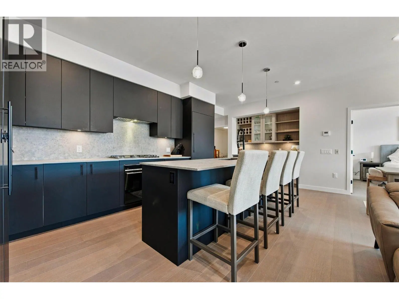 Photo 2 of 32 at #307 – 9652 Benchland Drive