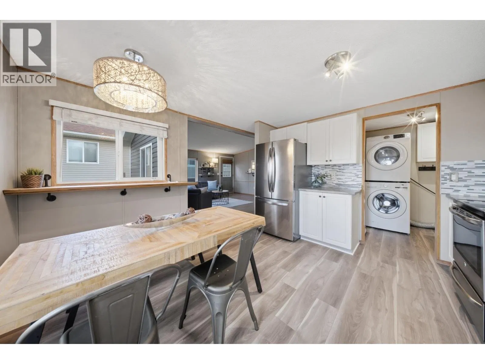 Photo 5 of 38 at 8307 99 Avenue