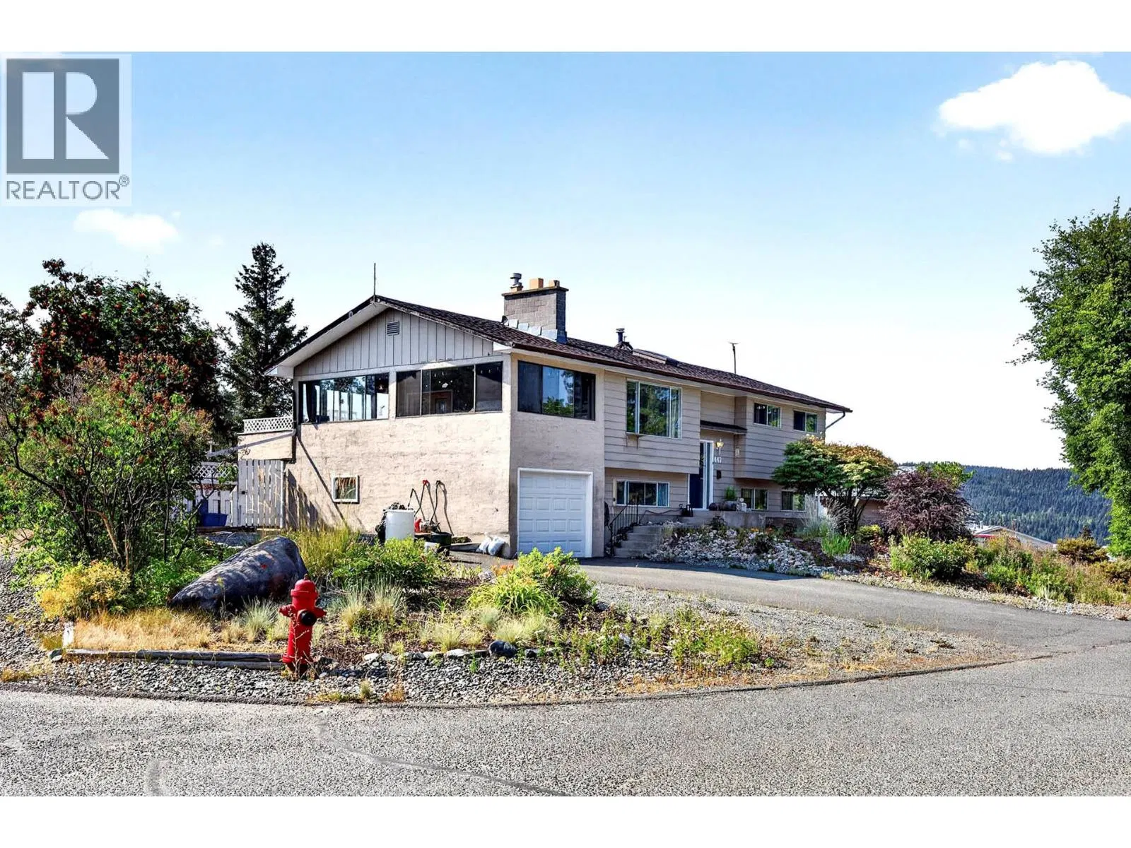 Photo 4 of 56 at 447 Opal Drive