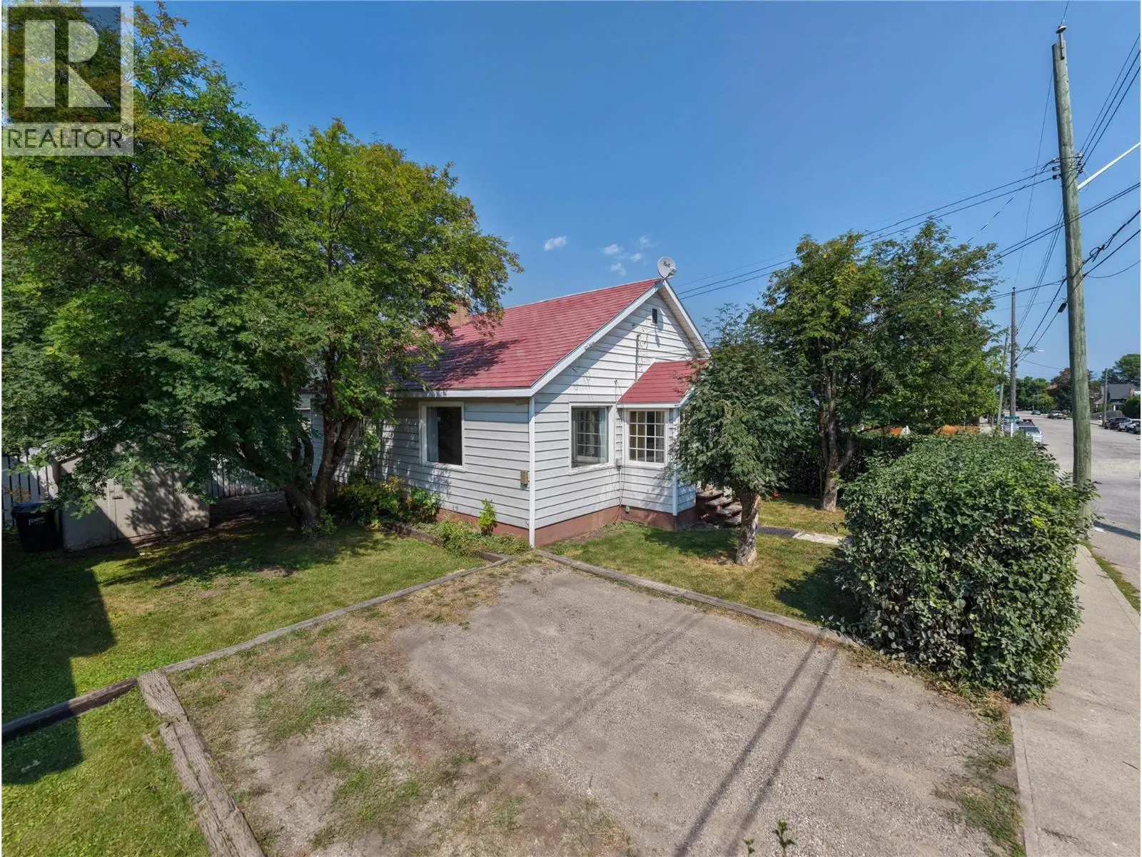 Photo 2 of 58 at 691 3rd Avenue