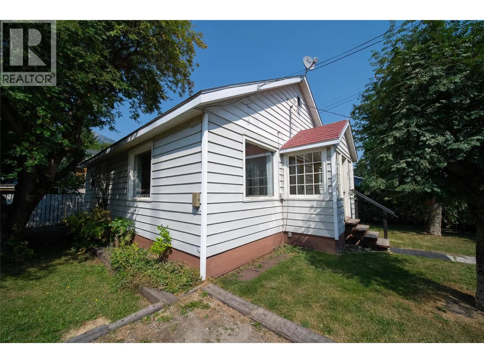 Photo 3 of 58 at 691 3rd Avenue