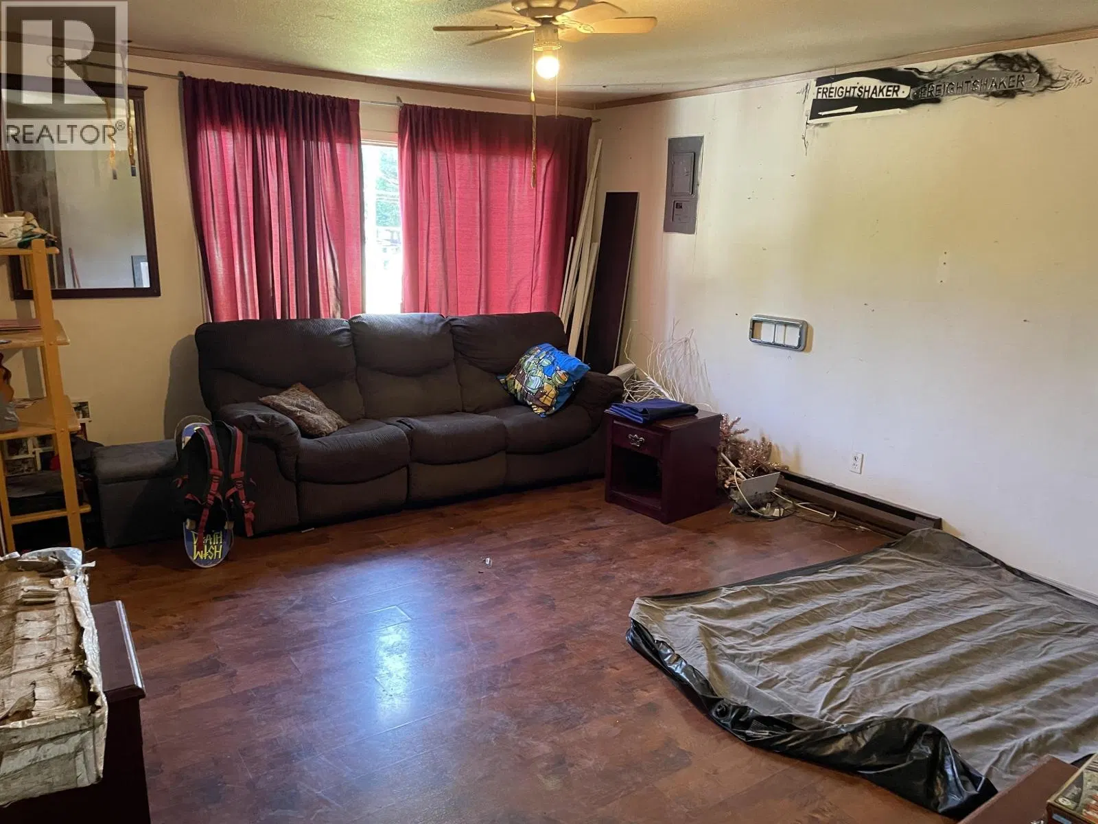 Photo 2 of 12 at 3871 PINE Avenue