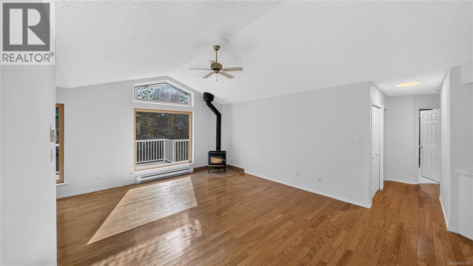 Photo 3 of 61 at 1170 Woodley Ghyll Drive