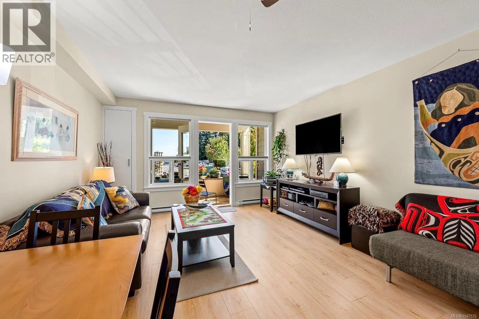 Photo 3 of 27 at #11 – 115 20th Street