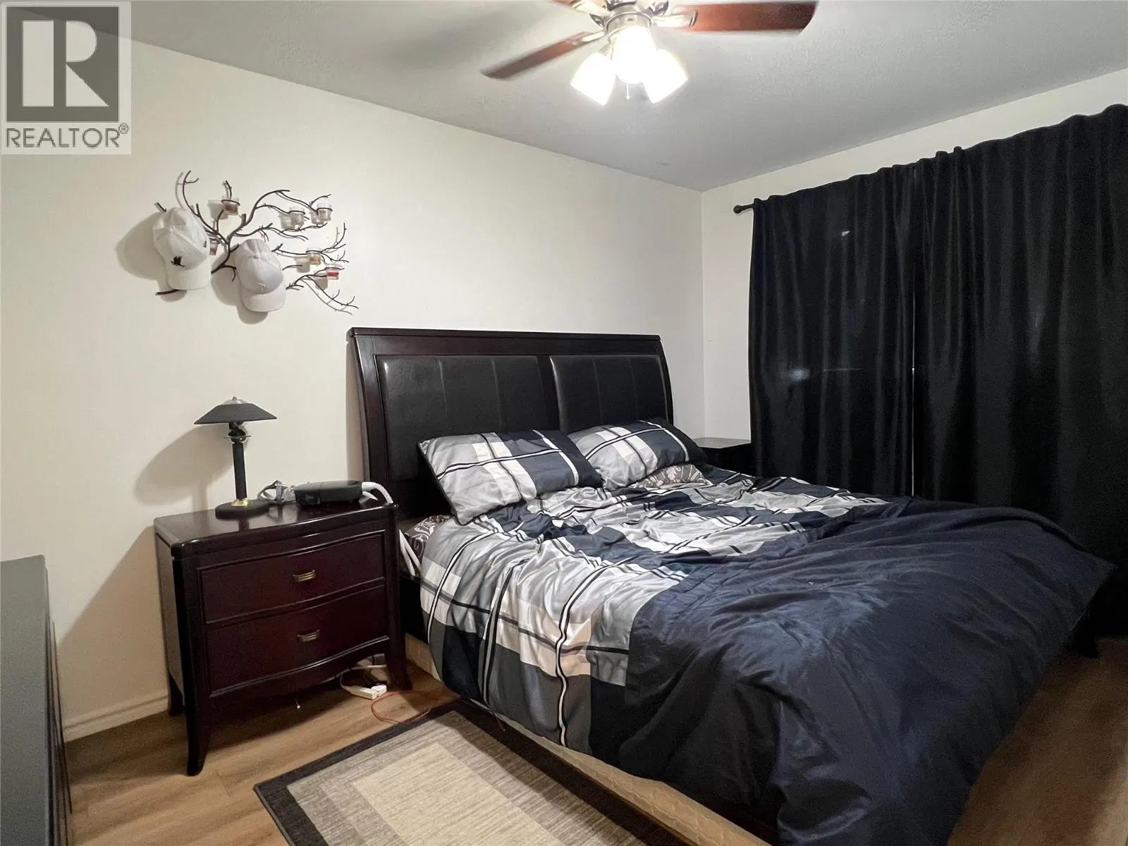 Photo 5 of 35 at 3503 35 Street