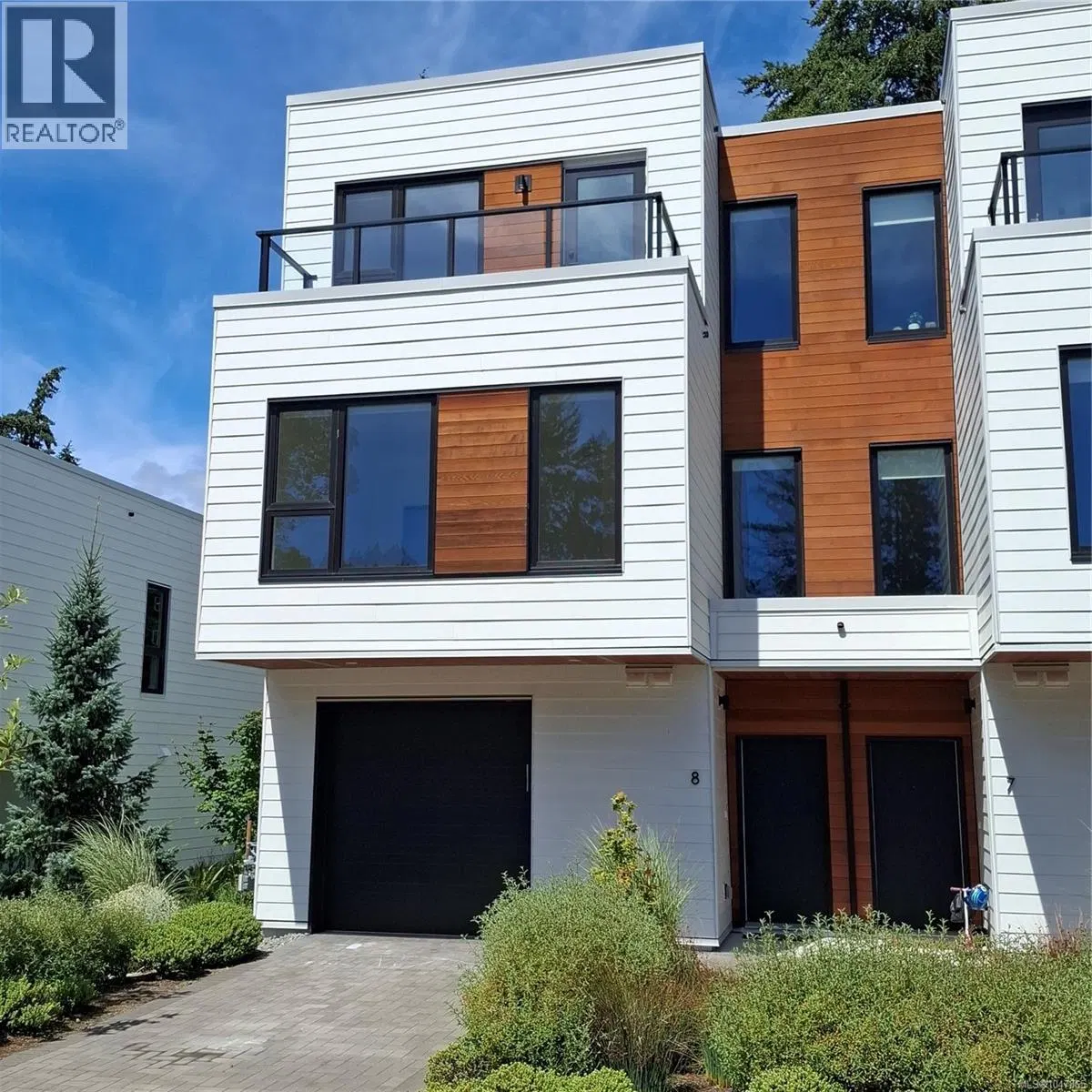 #8 – 2330 Sooke Road