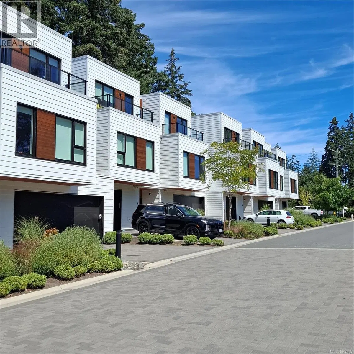 Photo 3 of 51 at #8 – 2330 Sooke Road