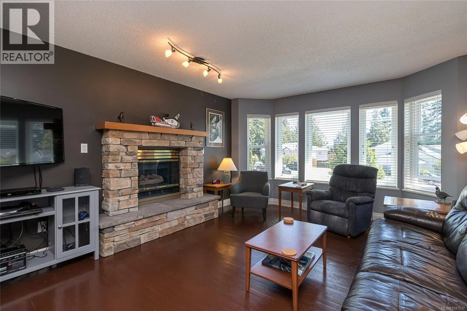 Photo 5 of 40 at 6736 Rhodonite Drive