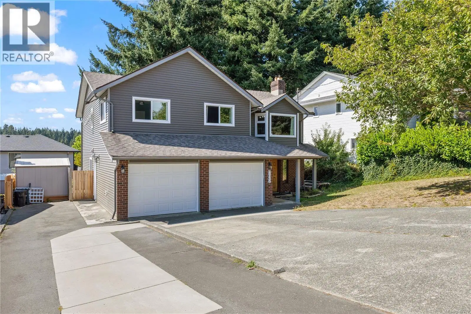 848 Superior Drive