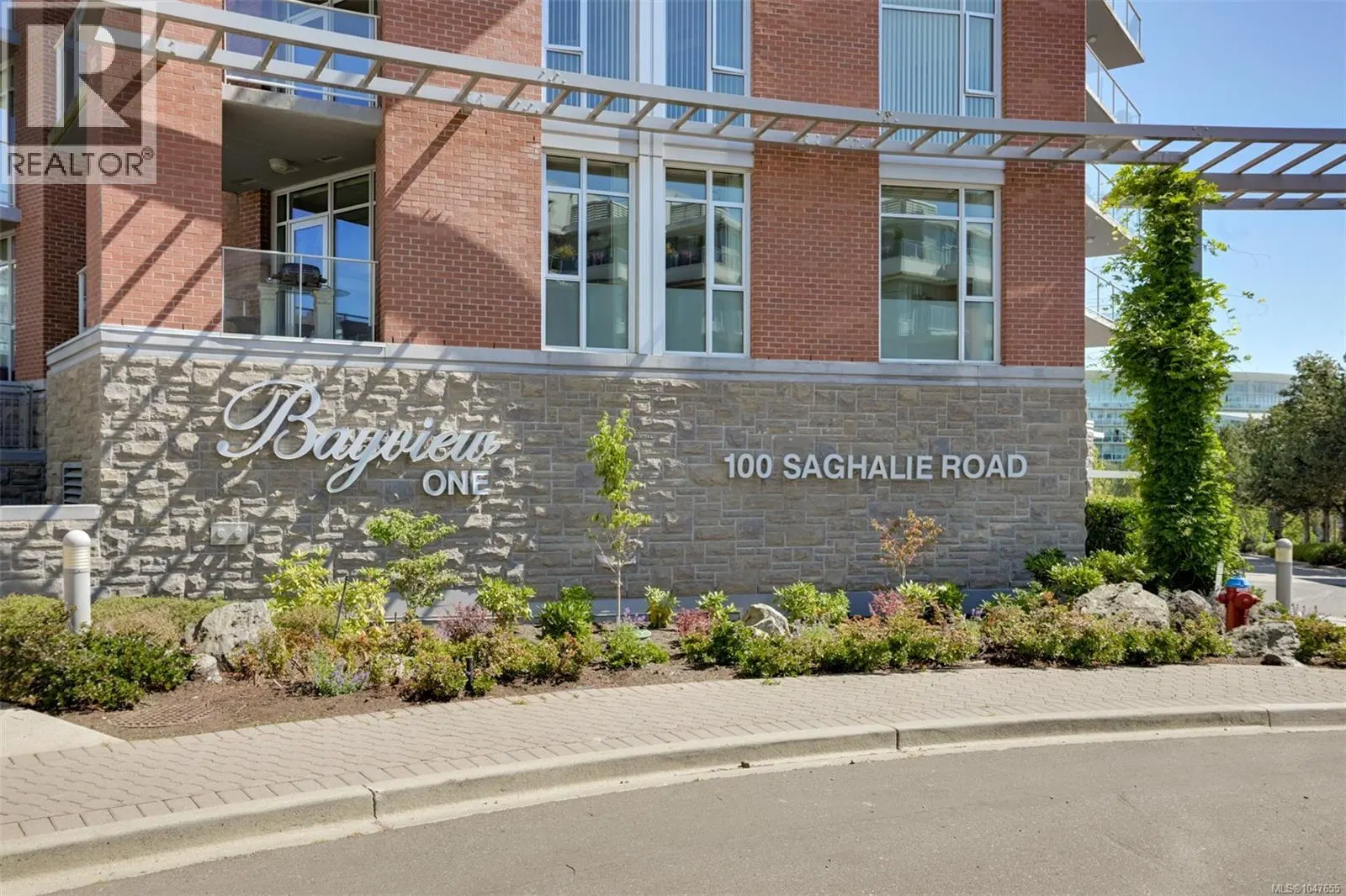 Photo 2 of 50 at TH5 – 100 Saghalie Avenue