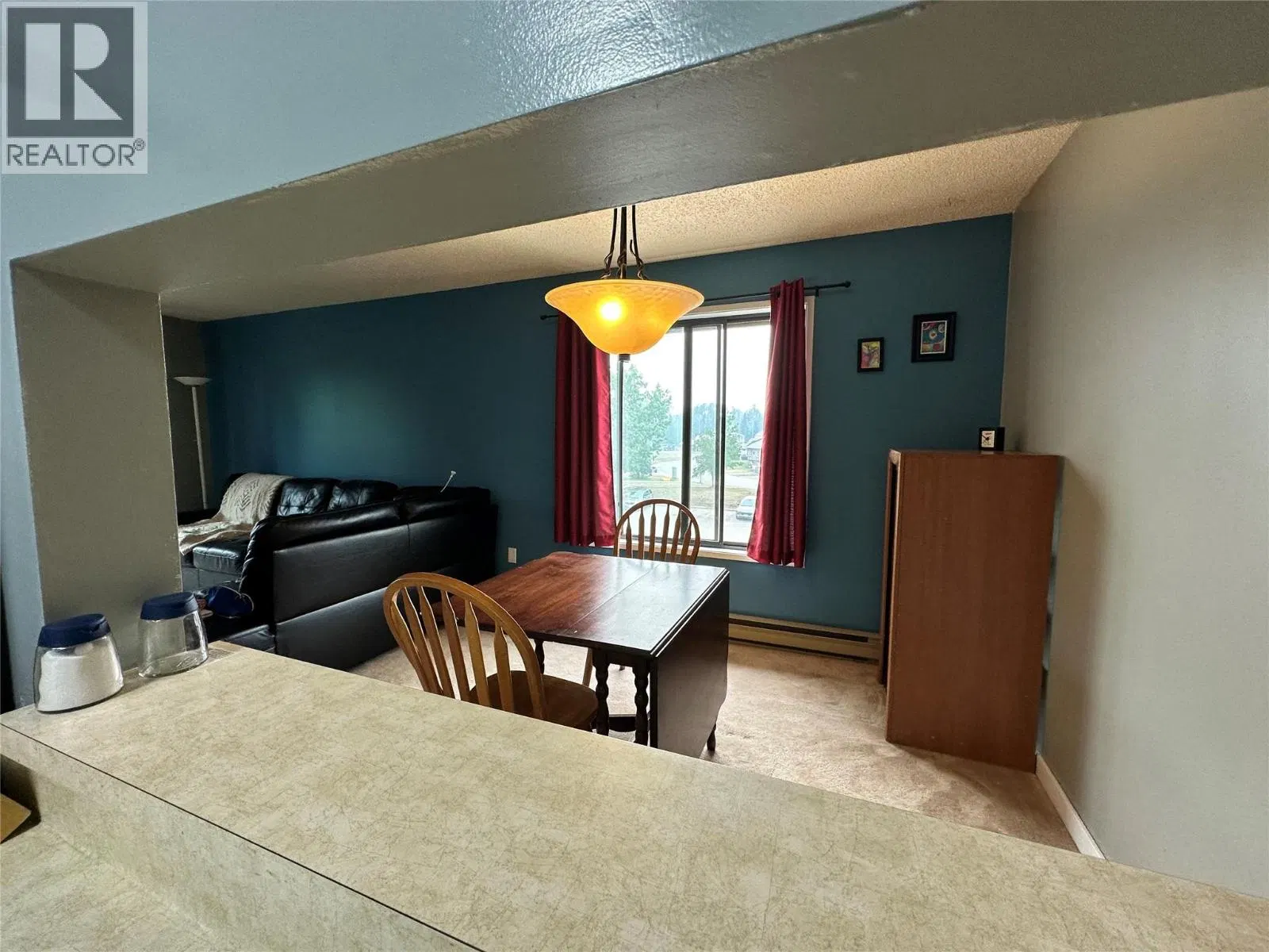 Photo 4 of 18 at #302 – 185 CHAMBERLAIN Crescent