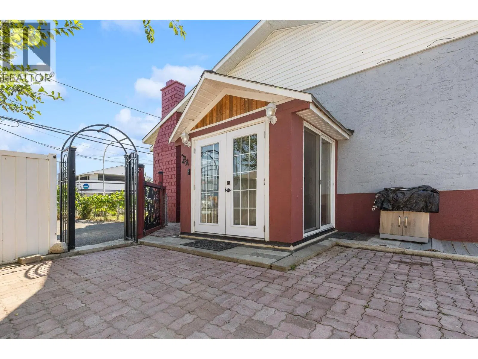 Photo 5 of 31 at 1090 Windbreak Street
