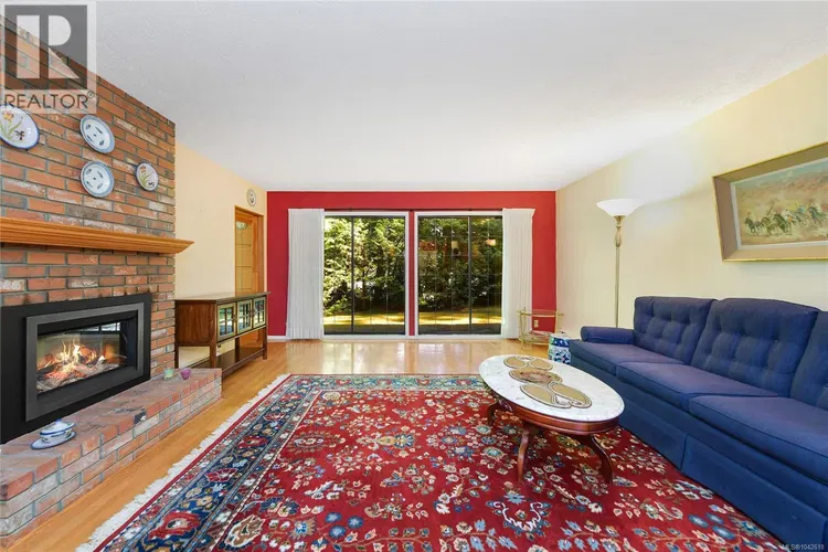 Photo 3 of 50 at #3 – 4631 Lochside Drive
