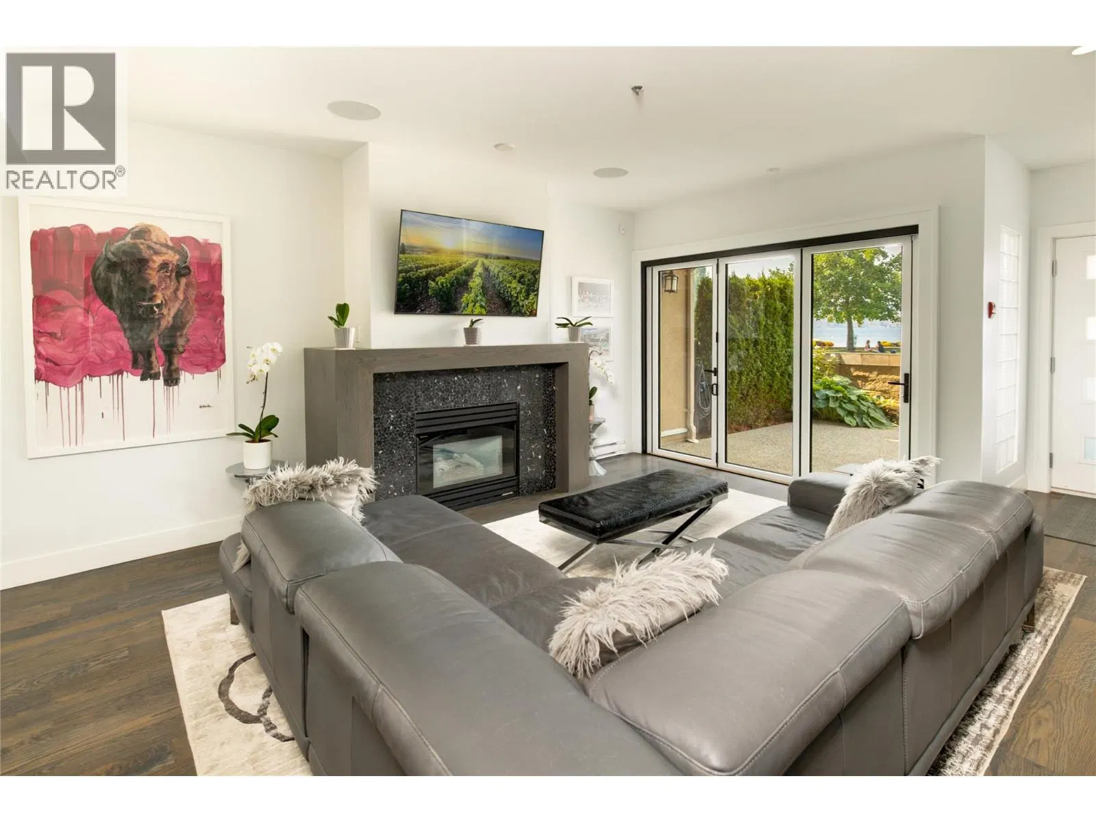 Photo 4 of 80 at #123 – 1156 Sunset Drive
