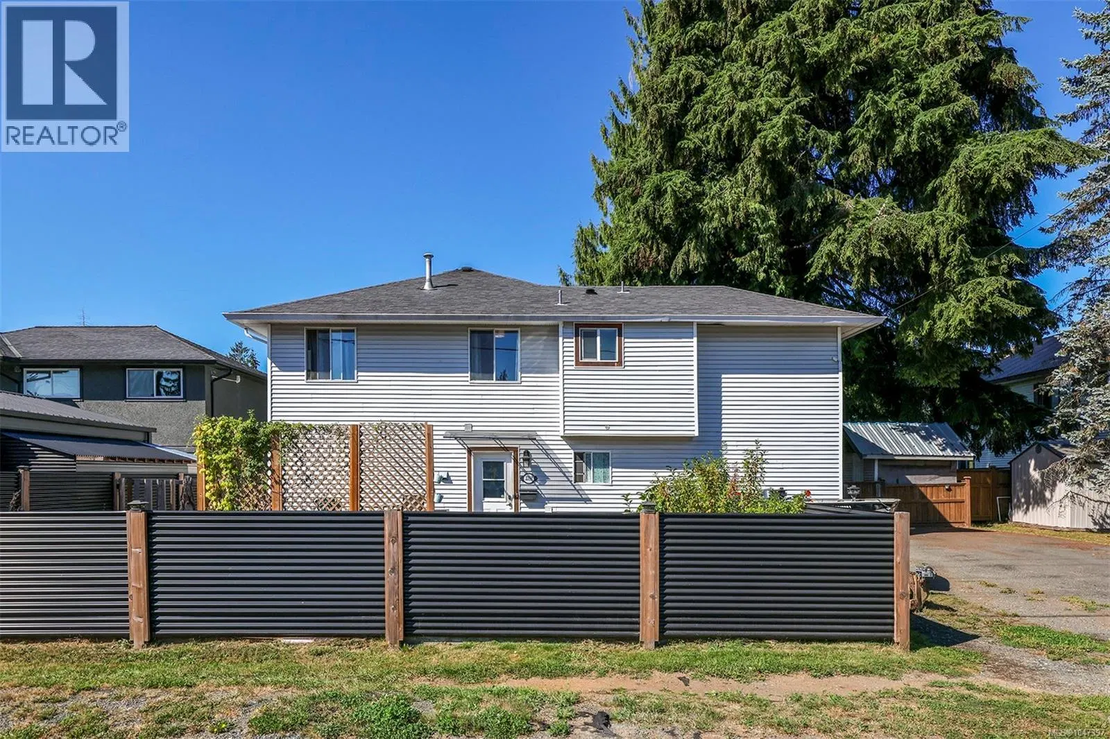 Photo 4 of 48 at 3391 Bevan Road