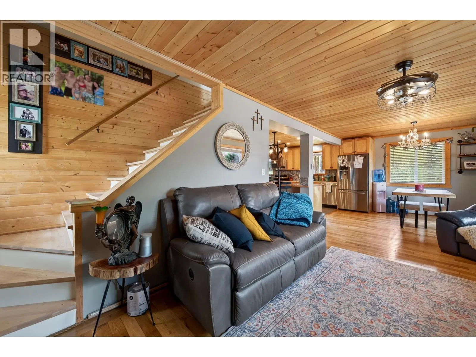 Photo 4 of 40 at 6294 MULLIGAN Drive