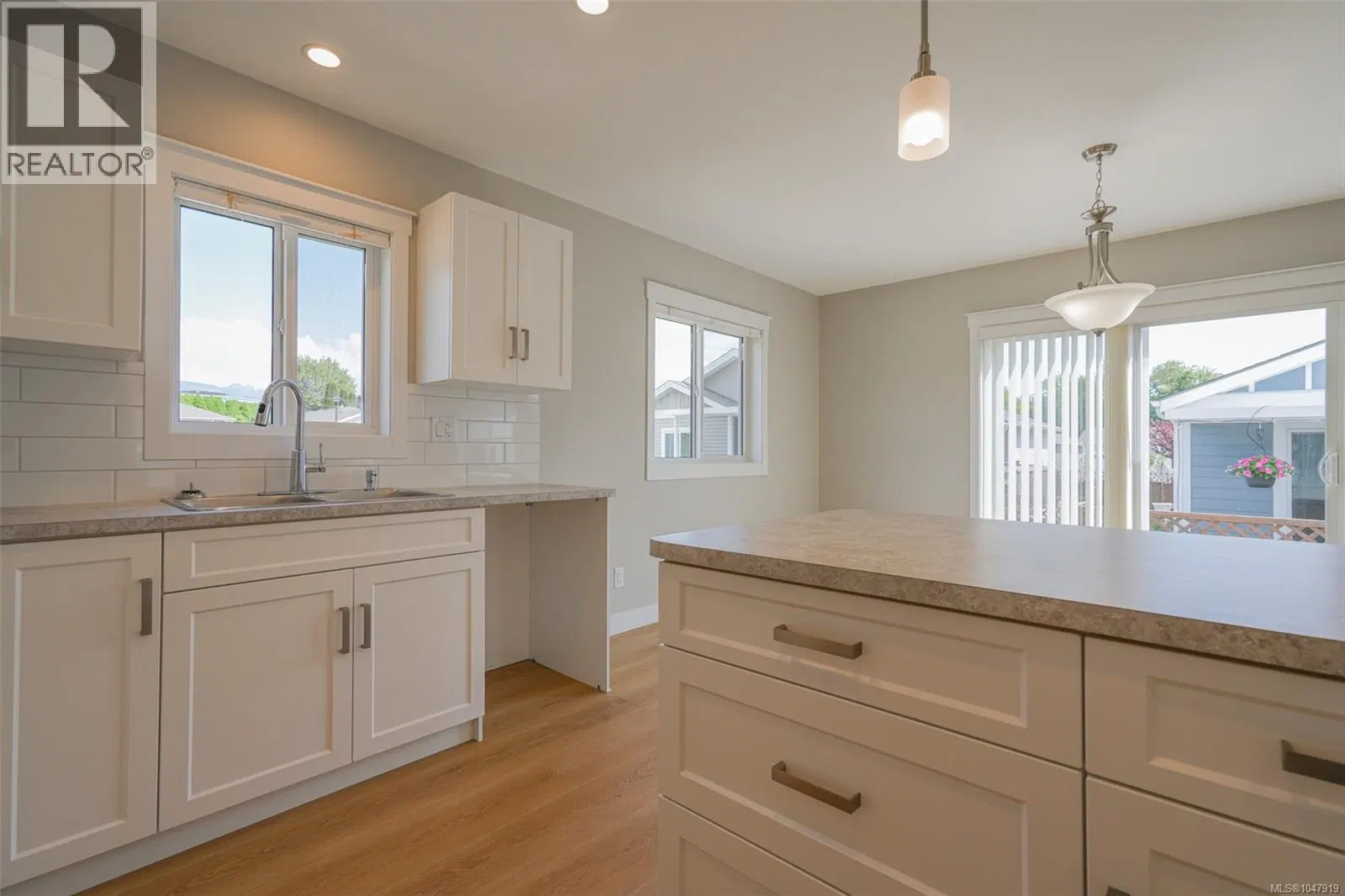 Photo 5 of 42 at #204 – 5700 Pierce Road