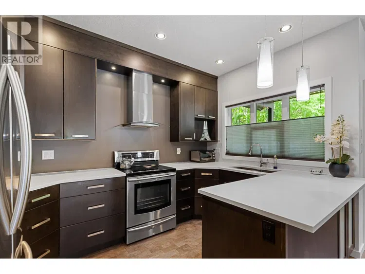 Photo 2 of 32 at #109 – 6525 DOMANO Boulevard