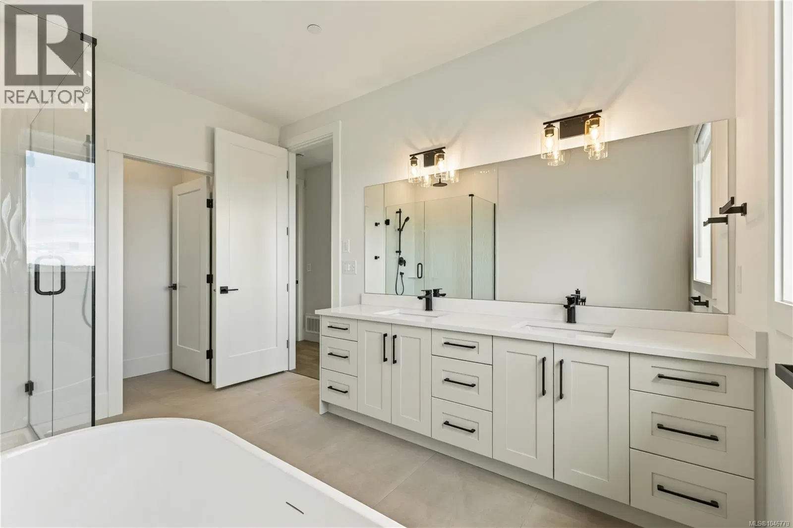 Photo 4 of 50 at #103 – 2302 Arbot Road