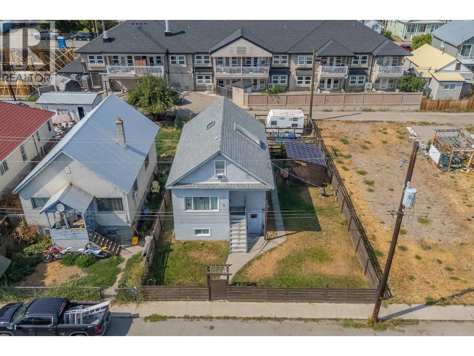 Photo 3 of 44 at 73 KENLEY Avenue