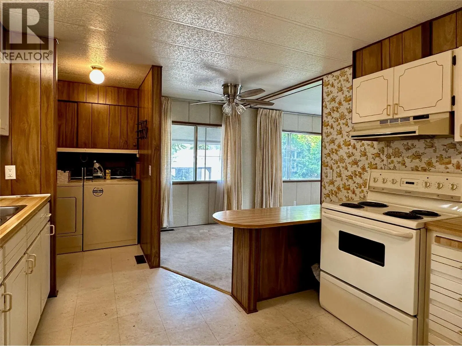 Photo 4 of 34 at #308 – 15401 Kalamalka Road