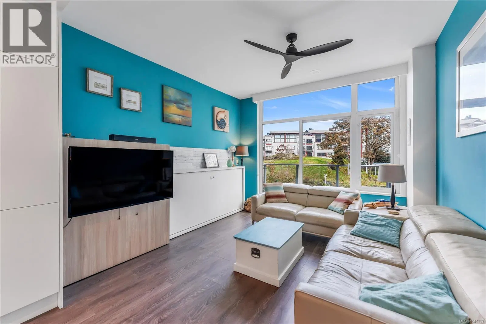 Photo 4 of 30 at #211 – 70 Saghalie Road