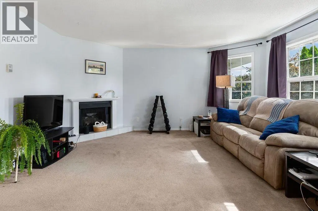 Photo 2 of 10 at #205 – 106 MCDERMID Drive