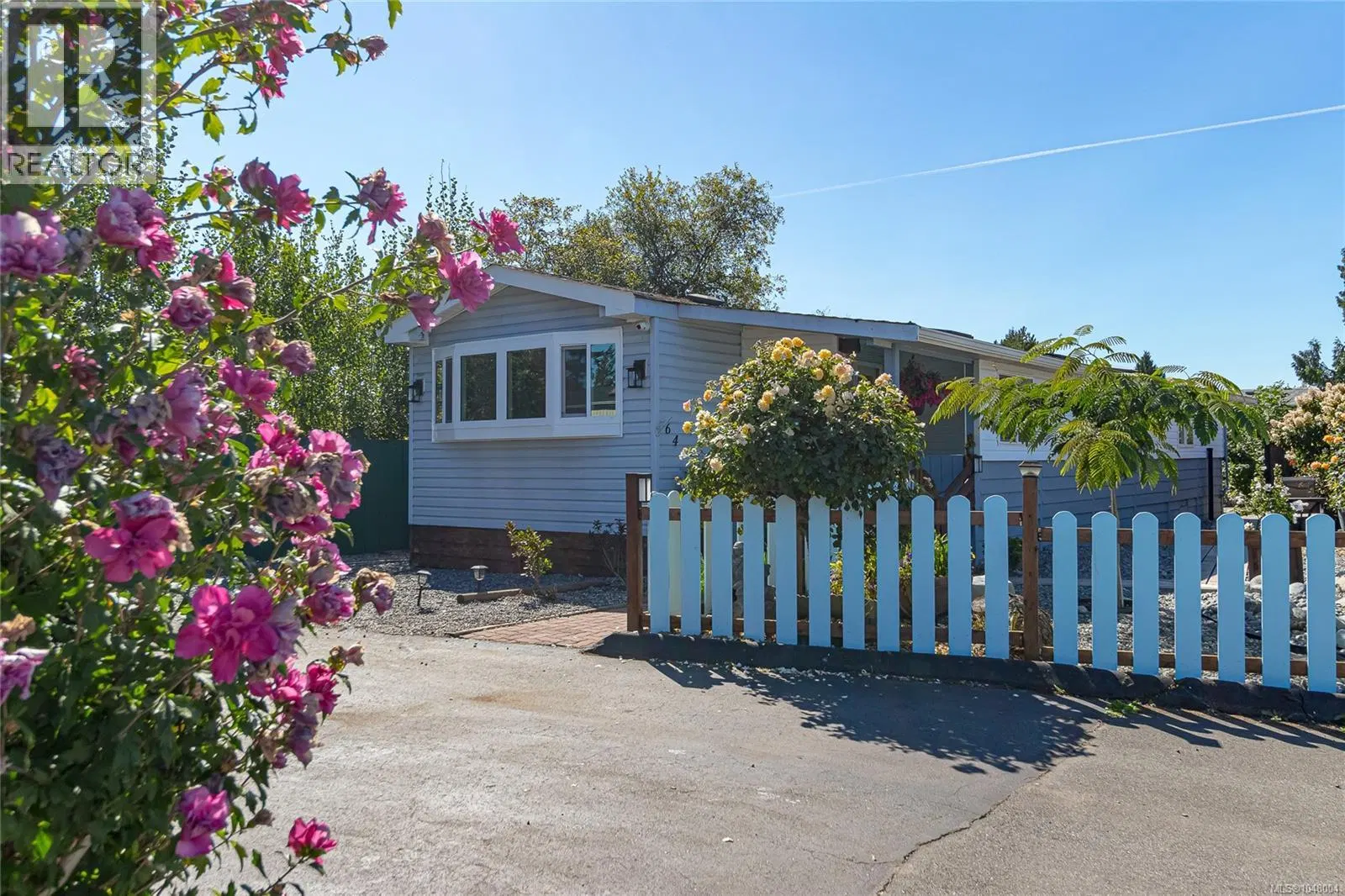 Photo 2 of 27 at #64 – 7701 Central Saanich Road