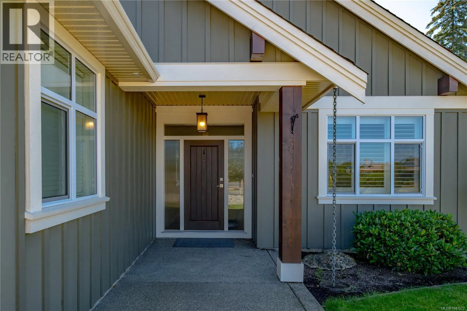 Photo 4 of 46 at 158 Skylark Avenue
