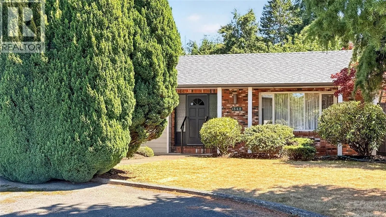 1568 Marine Circle